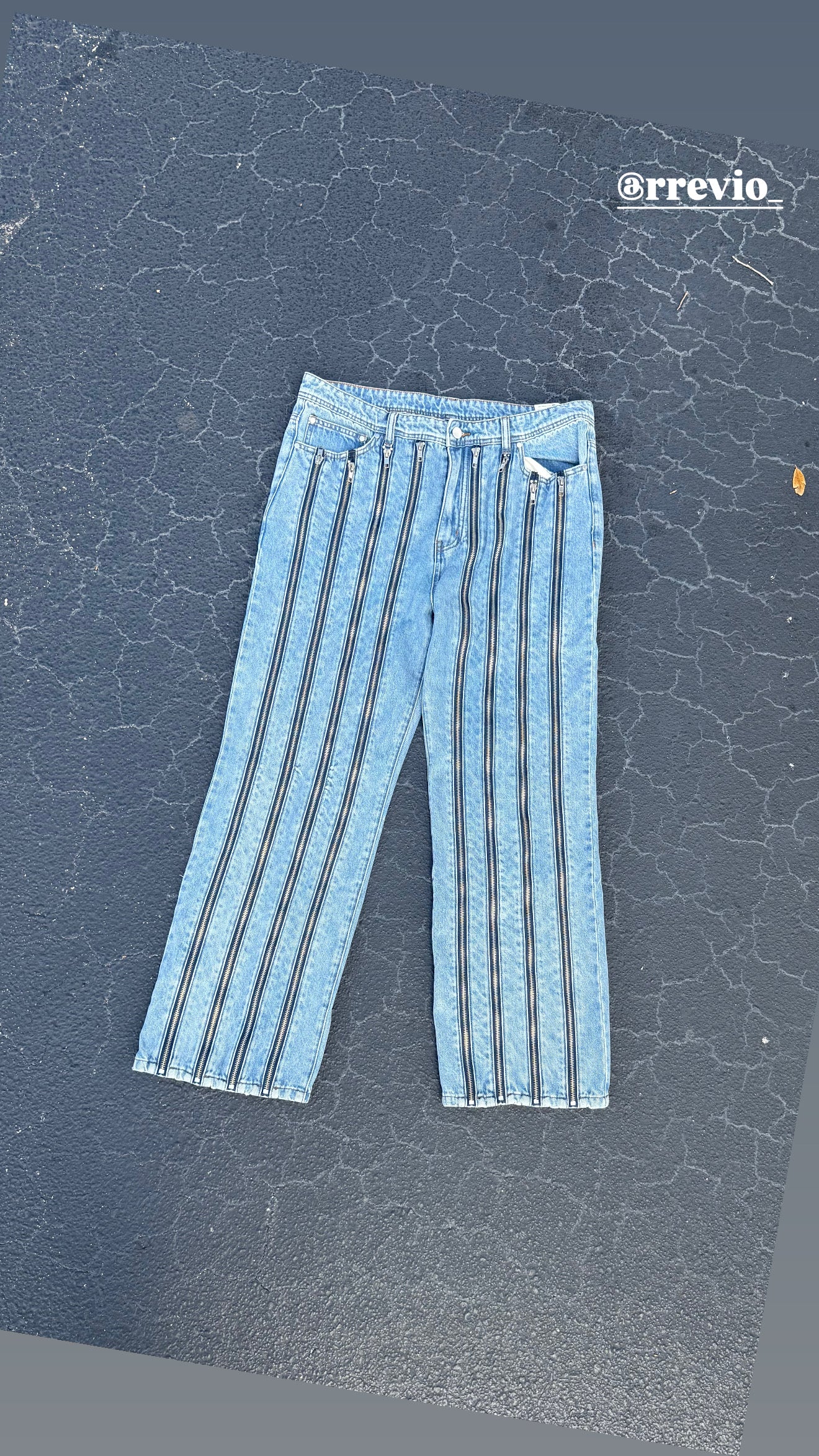 Zipper pants